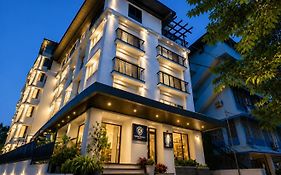 K Grandeur Hotels- South Railway Station